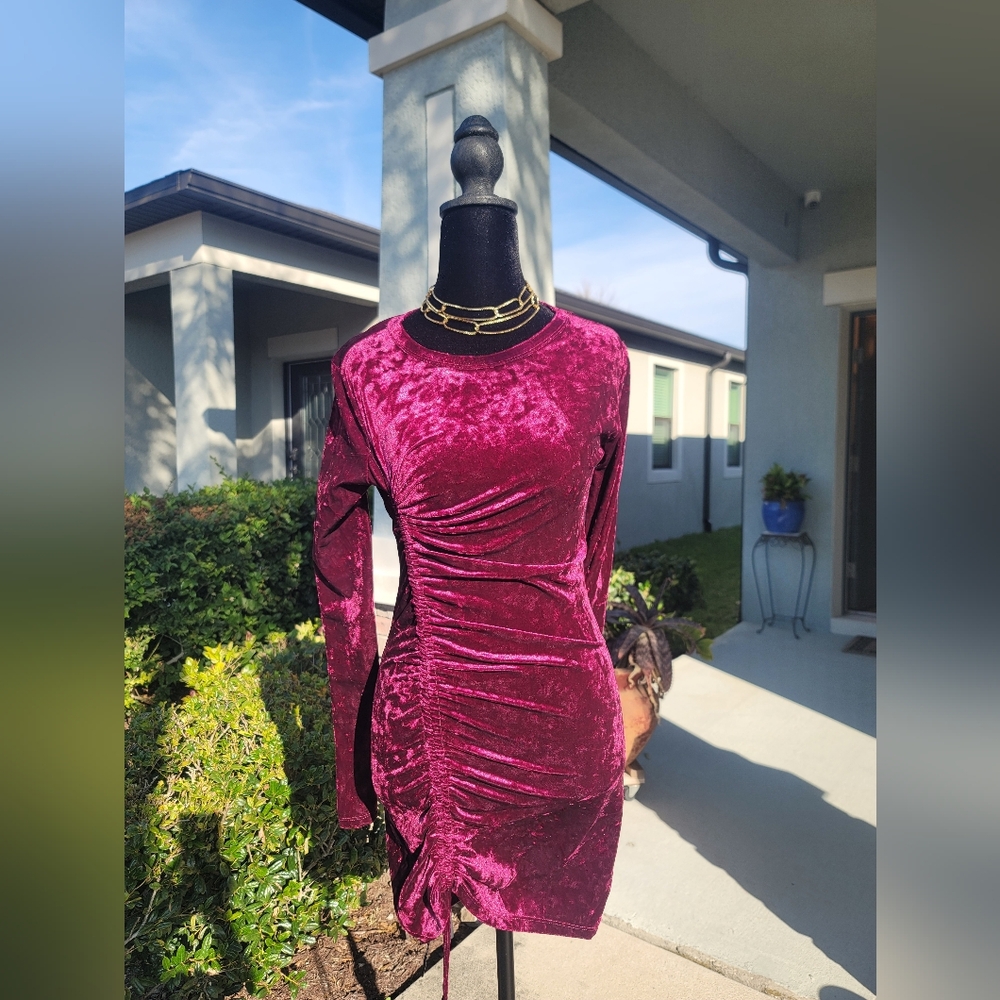 Luxurious Velvet Long Sleeve Dress in Rich Burgundy